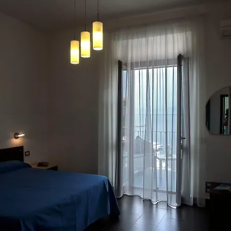 La Sciabica בית הארחה 4*