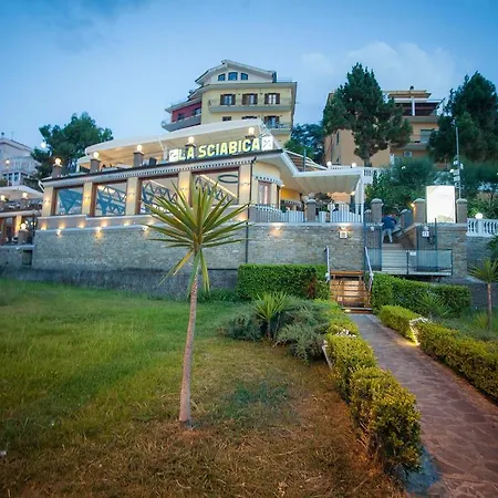 La Sciabica 4*